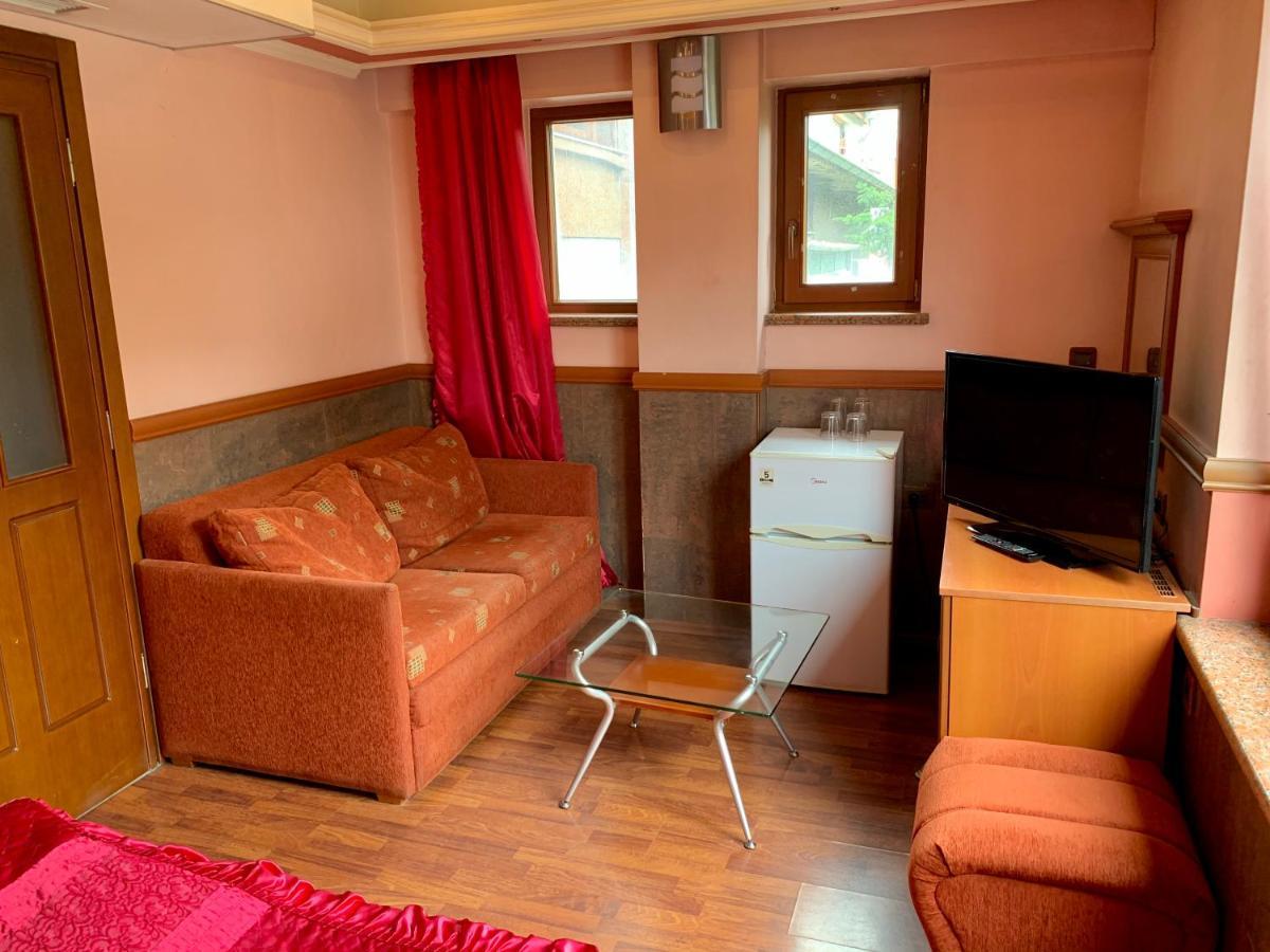 California Hotel 3*